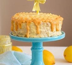 Lemon cake with Lemon Curd
